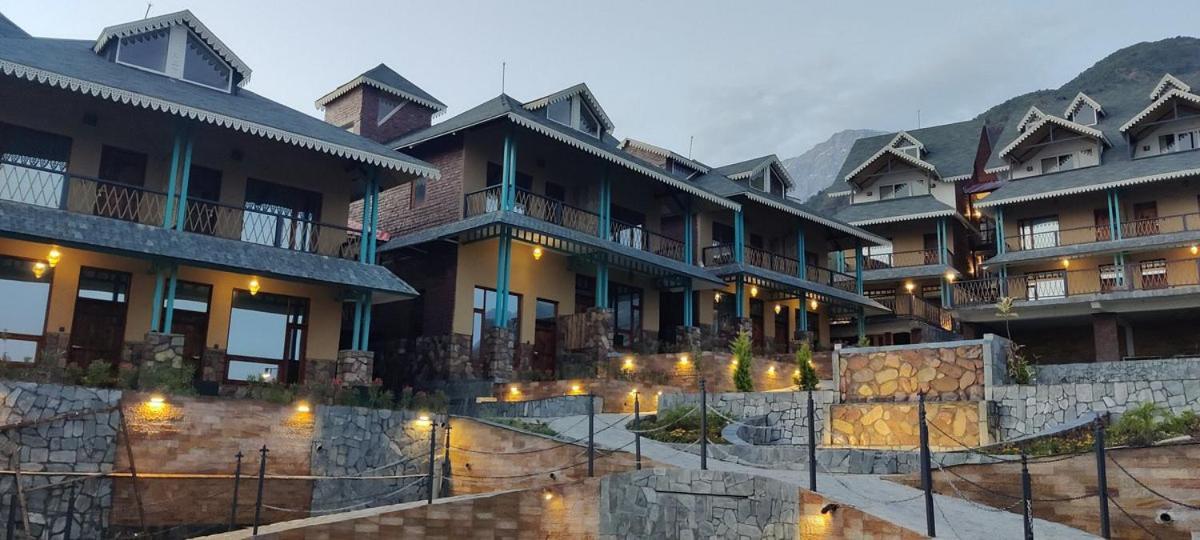 Tiaraa Jujurana Resort T Pathyar المظهر الخارجي الصورة