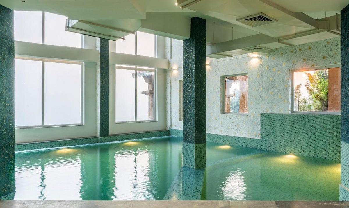 Tiaraa Jujurana Resort T Pathyar المظهر الخارجي الصورة